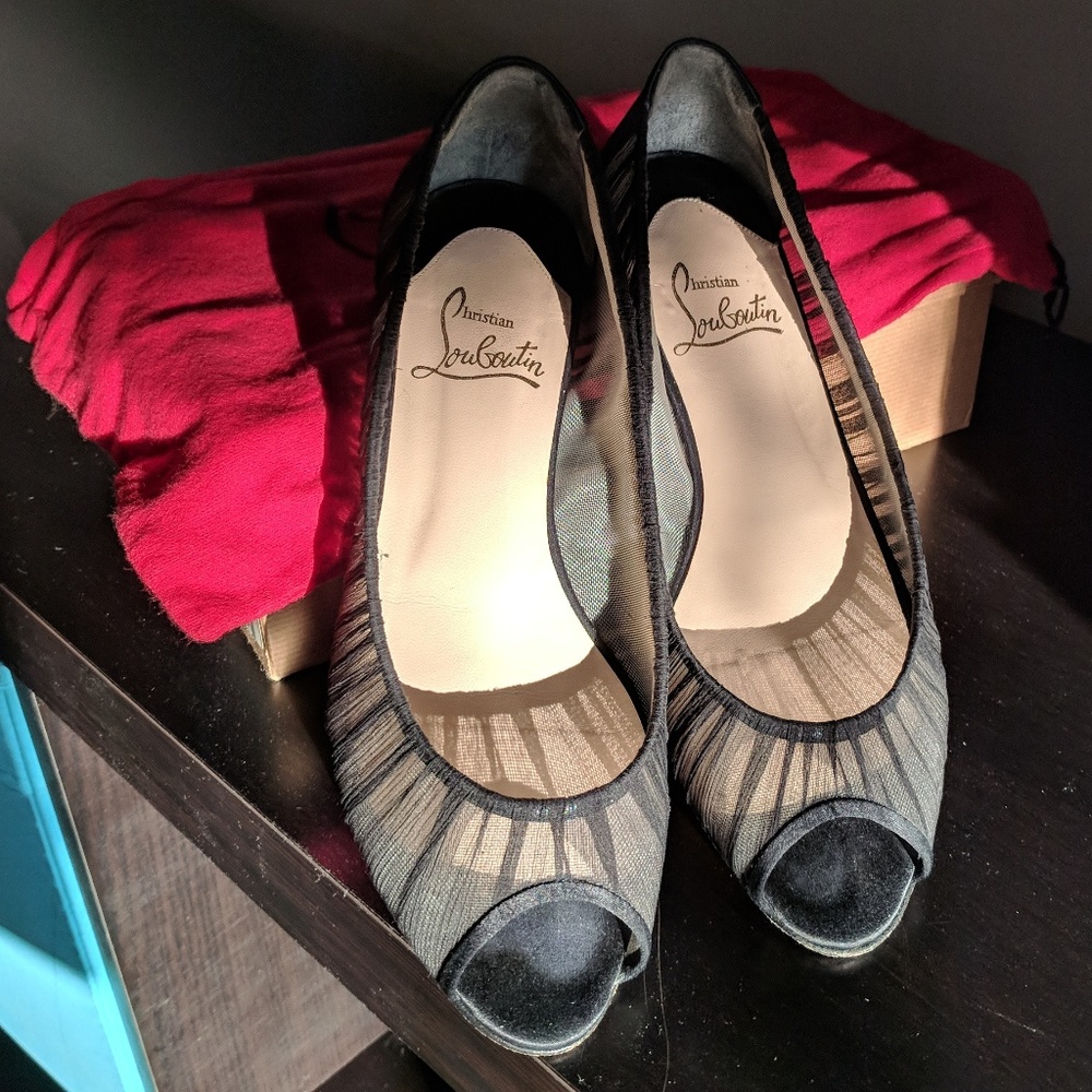 Christian Louboutin Guilaine Flat Crepe Peep Toe